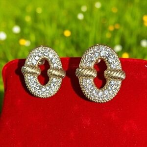 Vintage Gold-toned rhinestones earrings